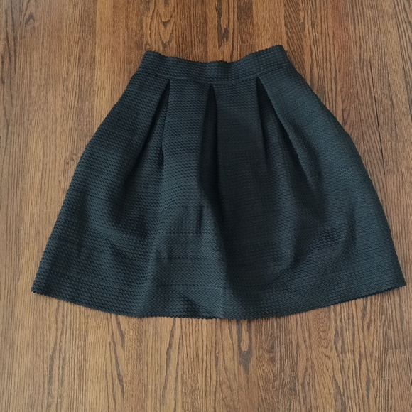 Gracia Black Pleated Midi Skirt - Picture 1 of 9